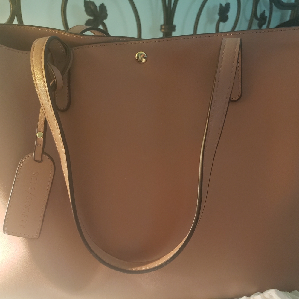 EUC Sole Society Mauve Tote with Envelope Bag & Magnetic Closure